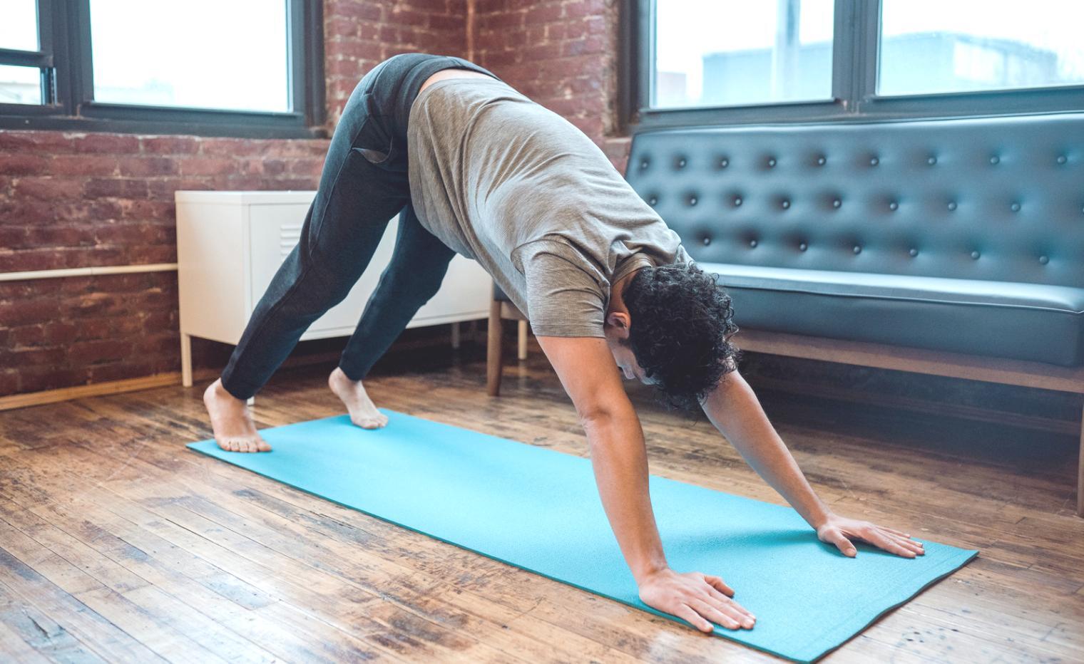 Pratica di meditazione in ambiente sereno